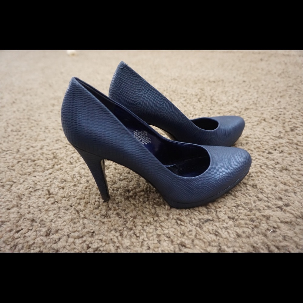 Nine West Rocha Pumps Size 8 - Blue